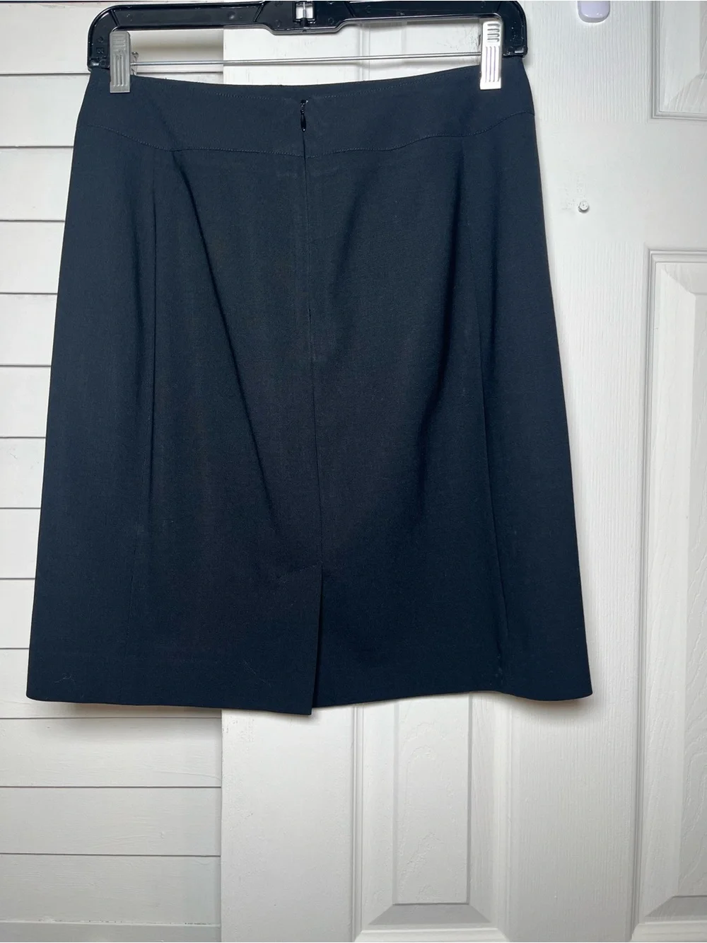Calvin Klein Black Wool Pencil Skirt – Size 6P (Petite) – Professional Workwear